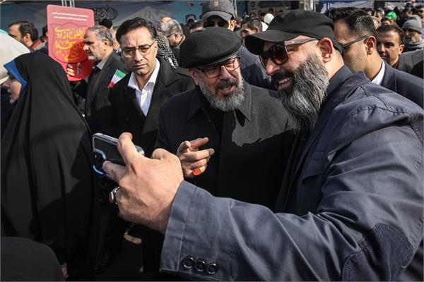 حضور رئیس بنیاد مستضعفان در راهپیمایی یوم الله 22 بهمن 20
